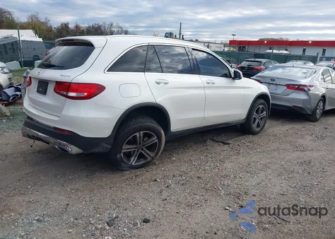 2017 Mercedes-Benz Glc 300 4Matic z USA, uszkodzony, nr VIN WDC0G4KB4HV009214
